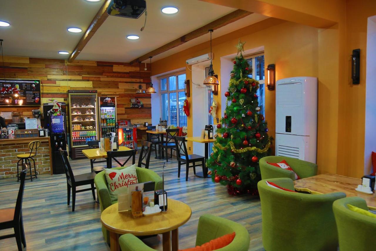 Madanur Hotel Karakol Exteriér fotografie